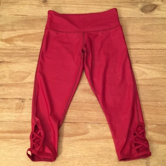 Just Live Magenta Pink "Leather" YOLON Fabric Capri Work Out Yoga Legging Size S - Picture 1 of 4